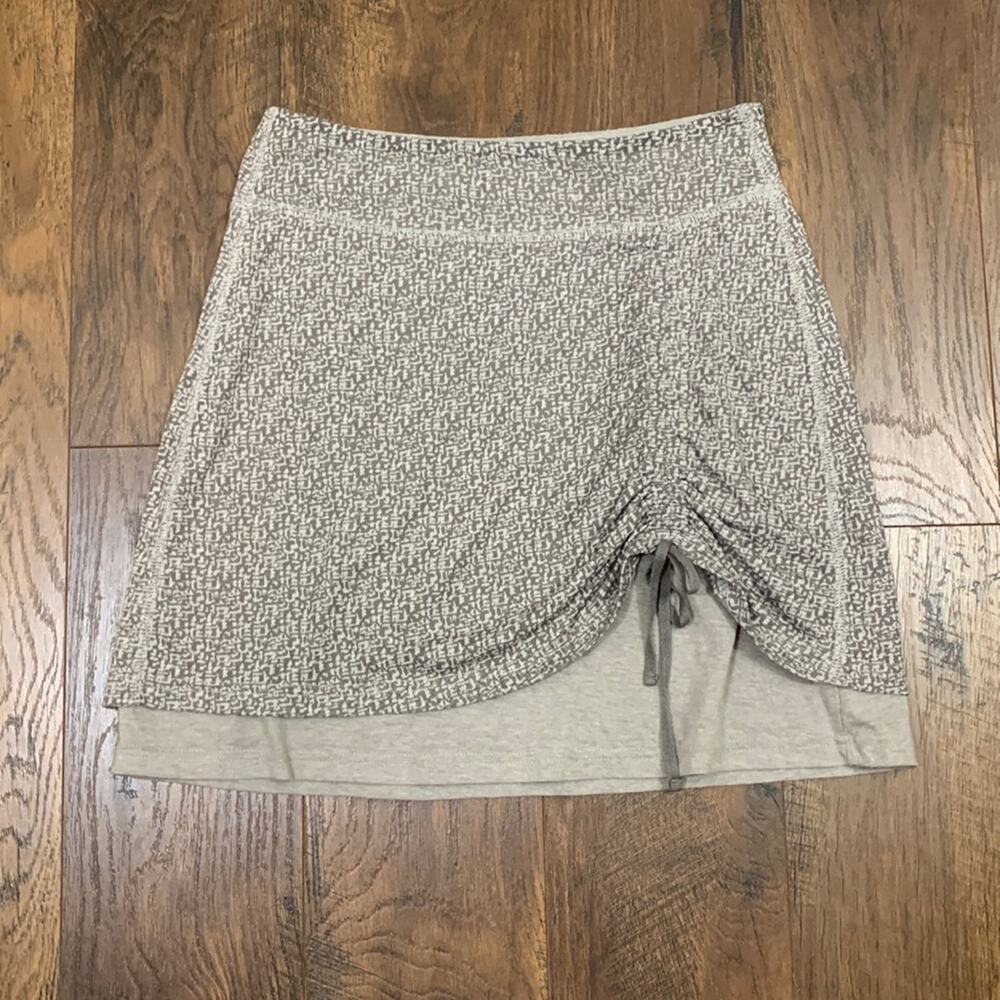 Athleta Crossroads Burnout Cinch Detail Gray Skirt